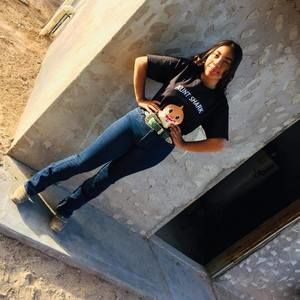 Meet your Posher, Danna